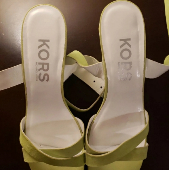 Michael Kors Sandals - Picture 2 of 7